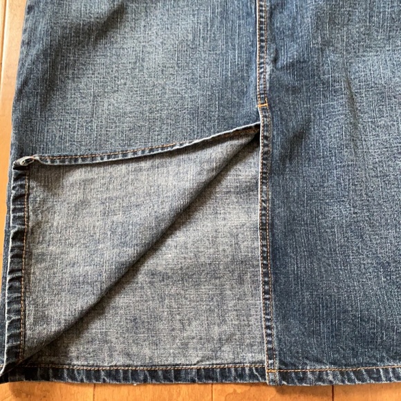 DKNY Women's Denim Skirt  Sz 4 - Picture 4 of 10